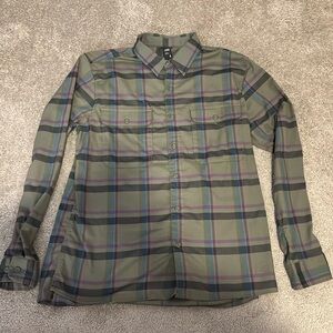 Mountain Hardware flannel shirt large